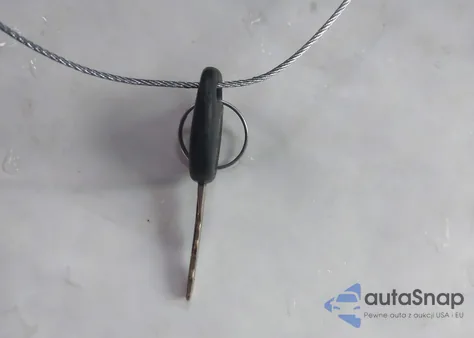 2001 GMC Sierra 1500 Sl z USA, uszkodzony, nr VIN 2GTEC19V911339735